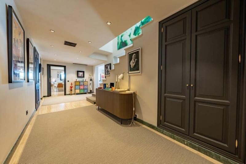 4 bedroom Penthouse for sale in Marbella with pool garage - € 4,250,000 (Ref: 8601771)