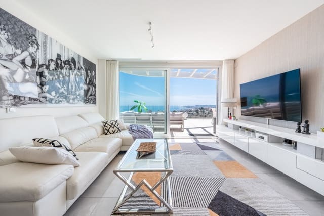 3 sypialnia Penthouse na sprzedaż w Fuengirola z basenem garażem - 946 000 € (Ref: 8601772)