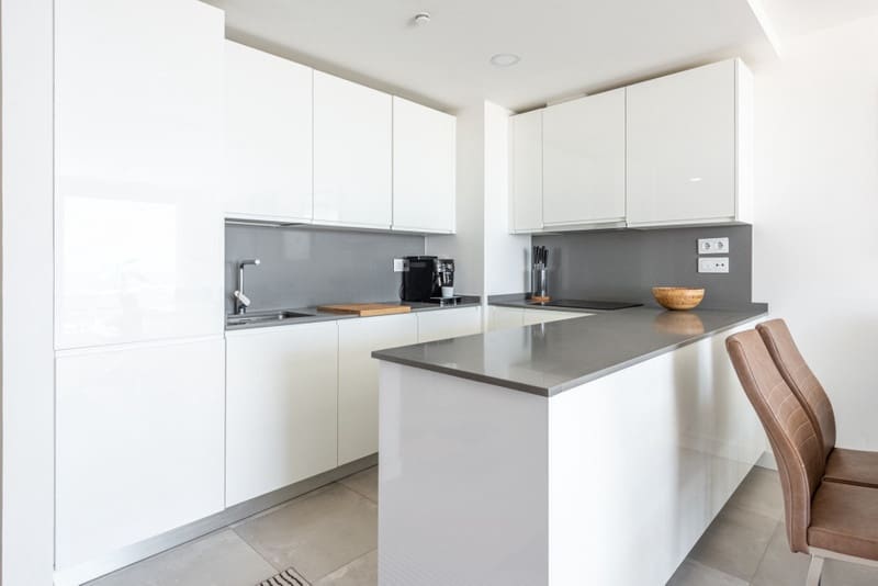 3 bedroom Penthouse for sale in Fuengirola with pool garage - € 946,000 (Ref: 8601772)