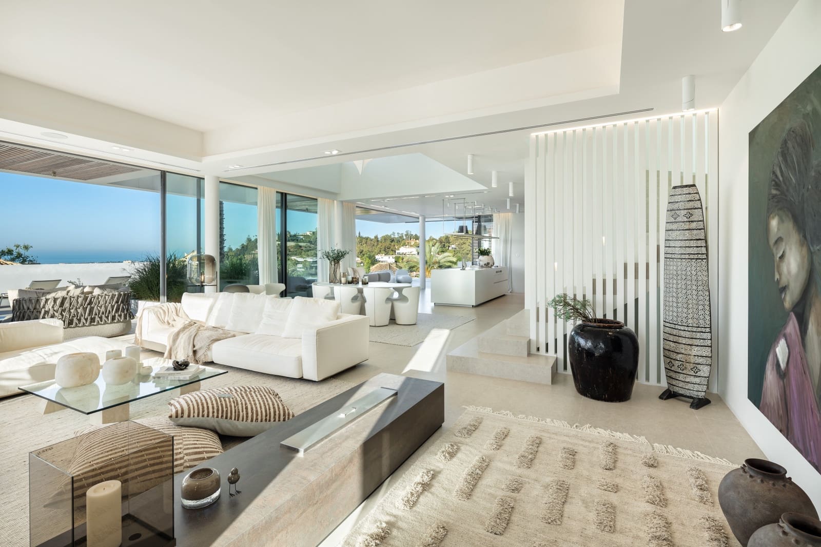 6 bedroom Villa for sale in La Quinta with pool garage - € 6,950,000 (Ref: 8605163)