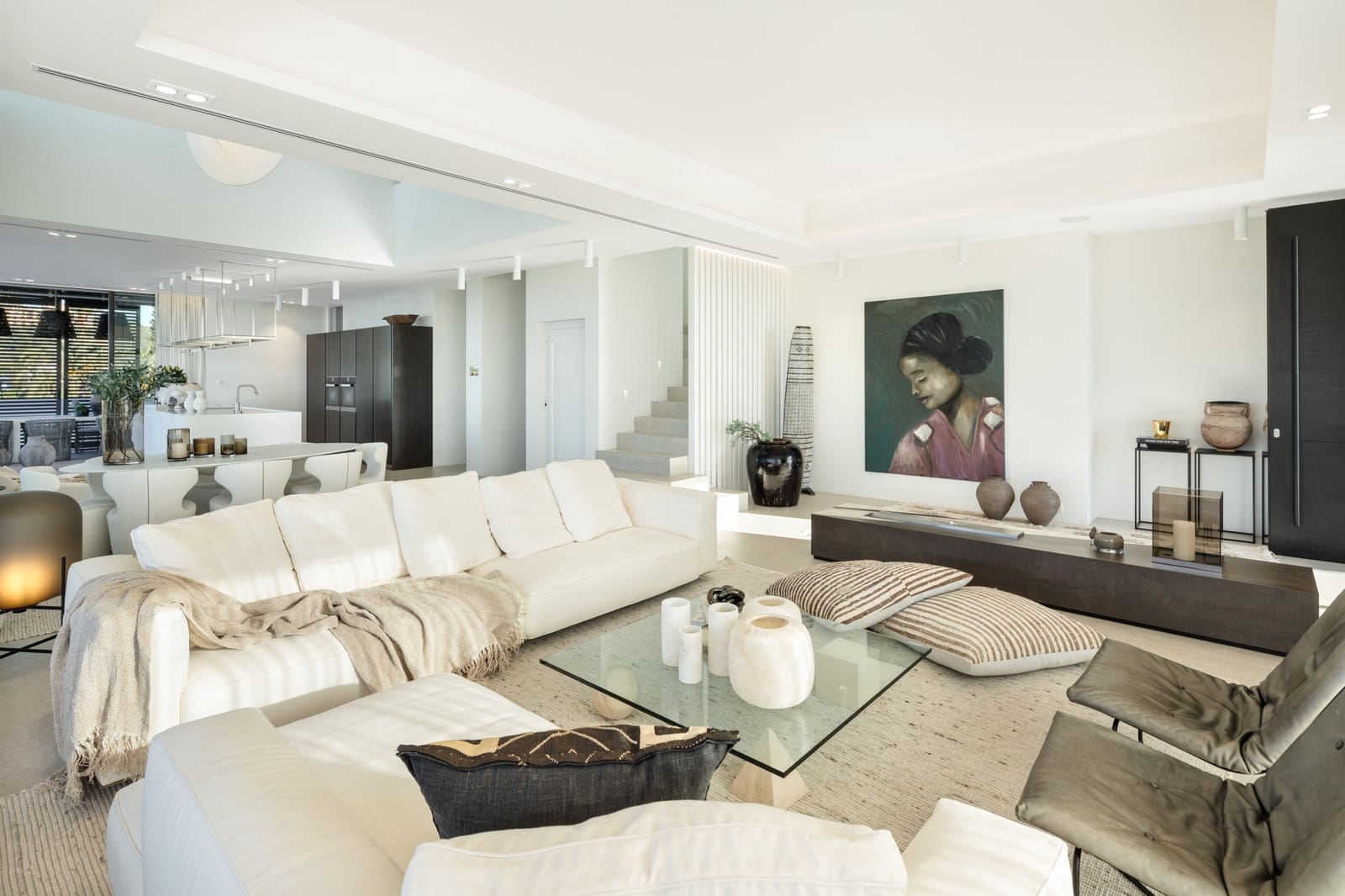 6 bedroom Villa for sale in La Quinta with pool garage - € 6,950,000 (Ref: 8605163)