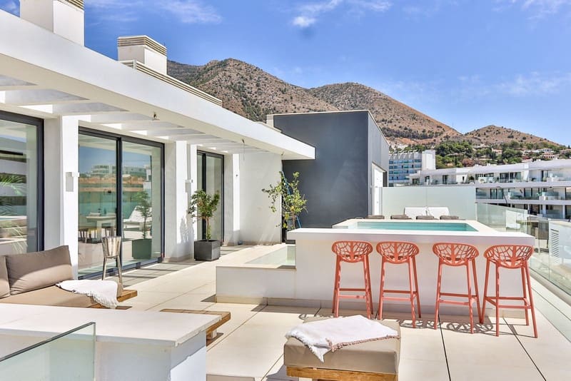 3 soverom Penthouse til salgs i Fuengirola med svømmebasseng garasje - € 1 395 000 (Ref: 8610928)