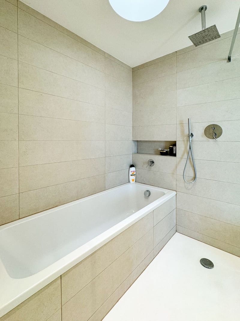 3 soverom Penthouse til salgs i Fuengirola med svømmebasseng garasje - € 1 395 000 (Ref: 8610928)