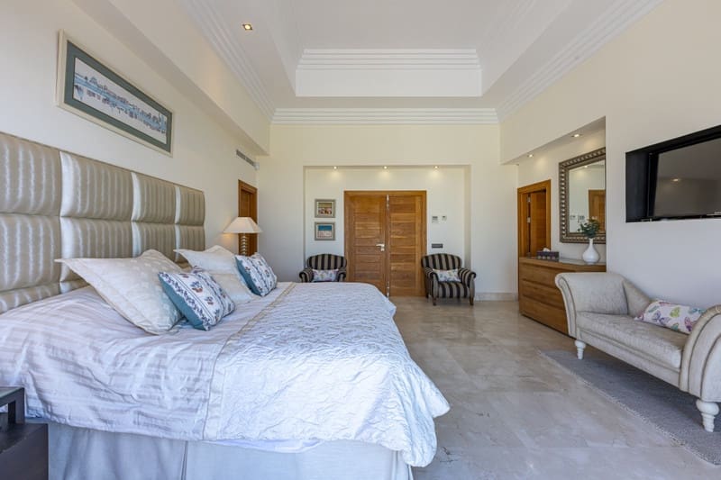 4 soveværelse Villa til salg i Los Arqueros med swimmingpool garage - € 3.975.000 (Ref: 8610930)