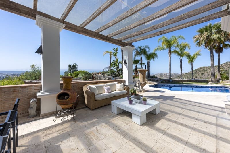 4 soveværelse Villa til salg i Los Arqueros med swimmingpool garage - € 3.975.000 (Ref: 8610930)