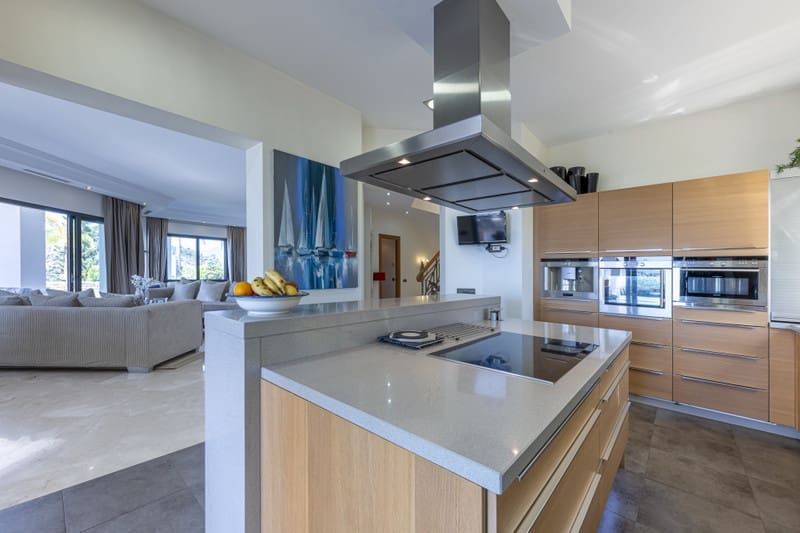 4 soveværelse Villa til salg i Los Arqueros med swimmingpool garage - € 3.975.000 (Ref: 8610930)