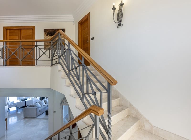 4 soveværelse Villa til salg i Los Arqueros med swimmingpool garage - € 3.975.000 (Ref: 8610930)