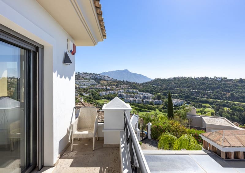 4 soveværelse Villa til salg i Los Arqueros med swimmingpool garage - € 3.975.000 (Ref: 8610930)