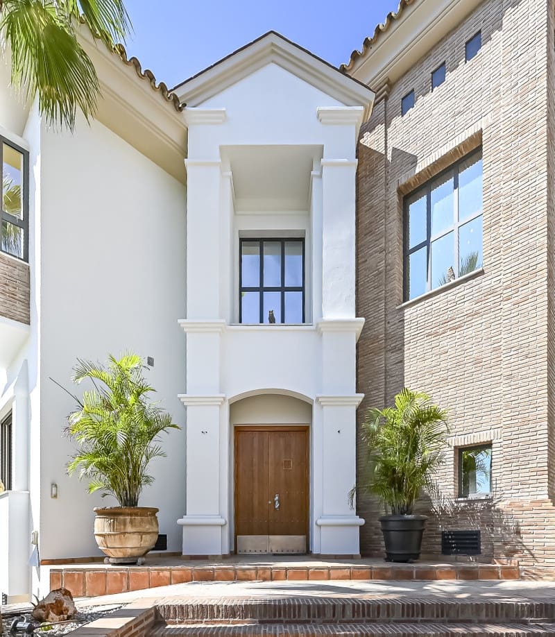 4 soveværelse Villa til salg i Los Arqueros med swimmingpool garage - € 3.975.000 (Ref: 8610930)