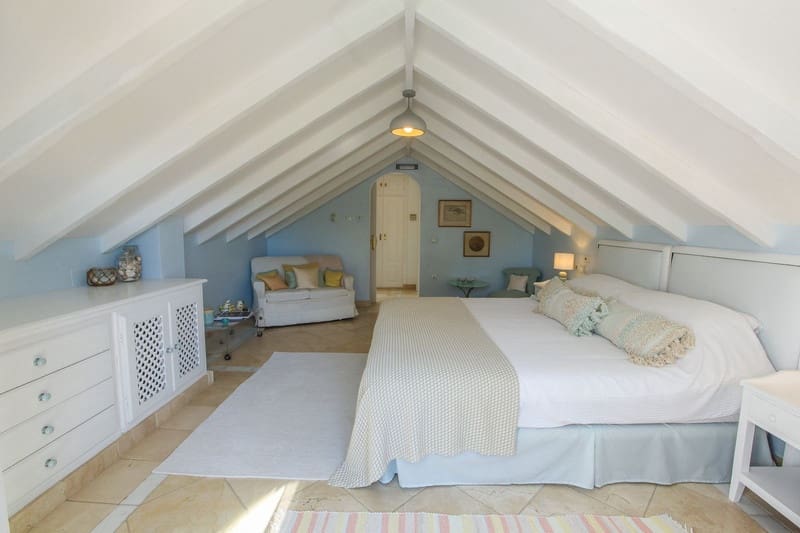 7 sovrum Villa till salu i Sotogrande med pool garage - 1 995 000 € (Ref: 8612393)