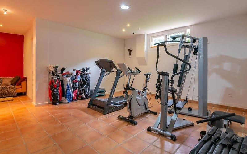 6 sovrum Villa till salu i Sotogrande med pool garage - 1 850 000 € (Ref: 8612397)