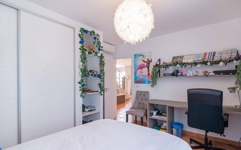 6 sovrum Villa till salu i Sotogrande med pool garage - 1 850 000 € (Ref: 8612397)