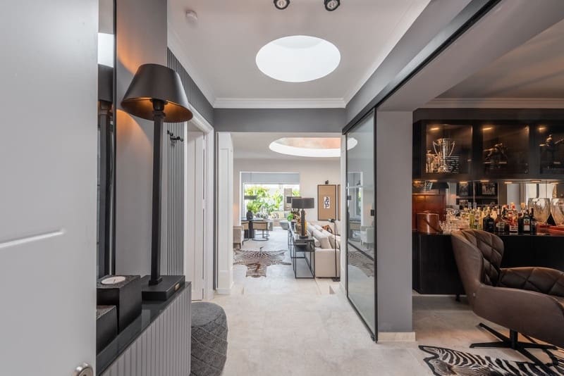 3 soveværelse Byhus til salg i Golden Mile med swimmingpool garage - € 3.500.000 (Ref: 8612398)