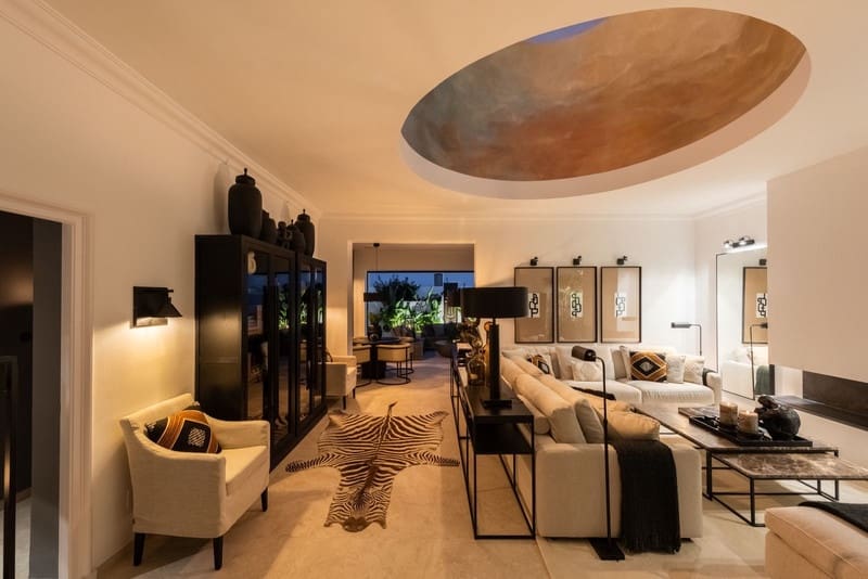 3 soveværelse Byhus til salg i Golden Mile med swimmingpool garage - € 3.500.000 (Ref: 8612398)