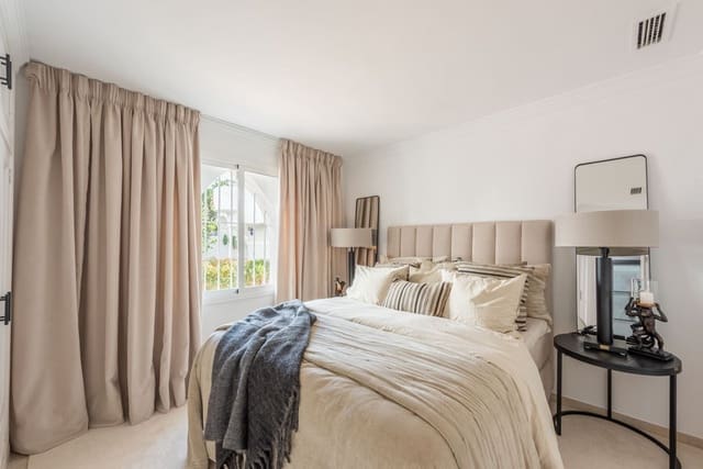 3 sovrum Hus till salu i Golden Mile, Marbella med pool garage - 3 500 000 € (Ref: 8612398)