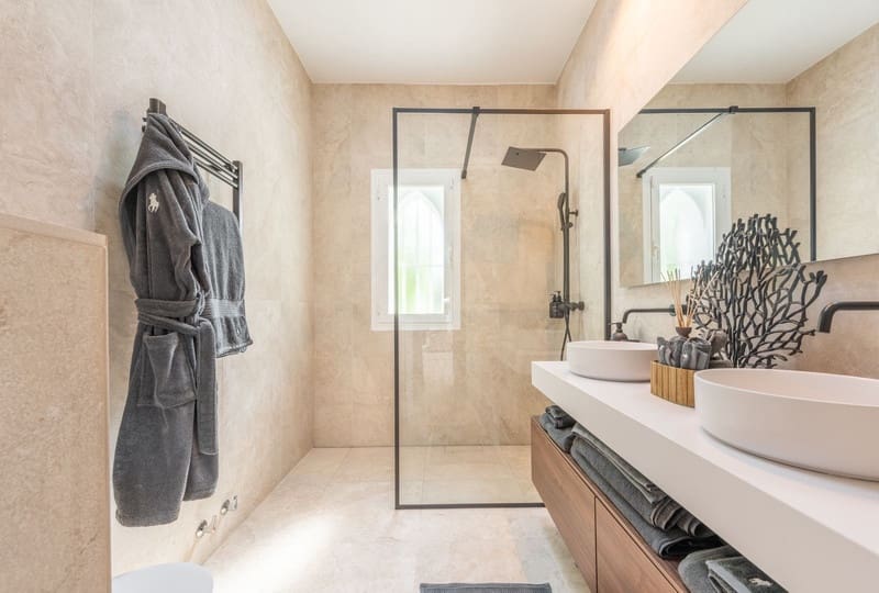 3 soveværelse Byhus til salg i Golden Mile med swimmingpool garage - € 3.500.000 (Ref: 8612398)