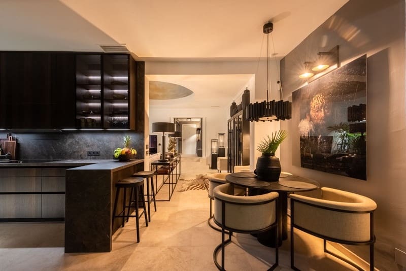 3 bedroom Townhouse for sale in Golden Mile with pool garage - € 3,500,000 (Ref: 8612398)