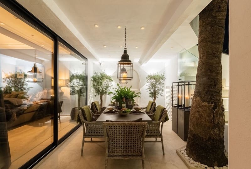 3 bedroom Townhouse for sale in Golden Mile with pool garage - € 3,500,000 (Ref: 8612398)