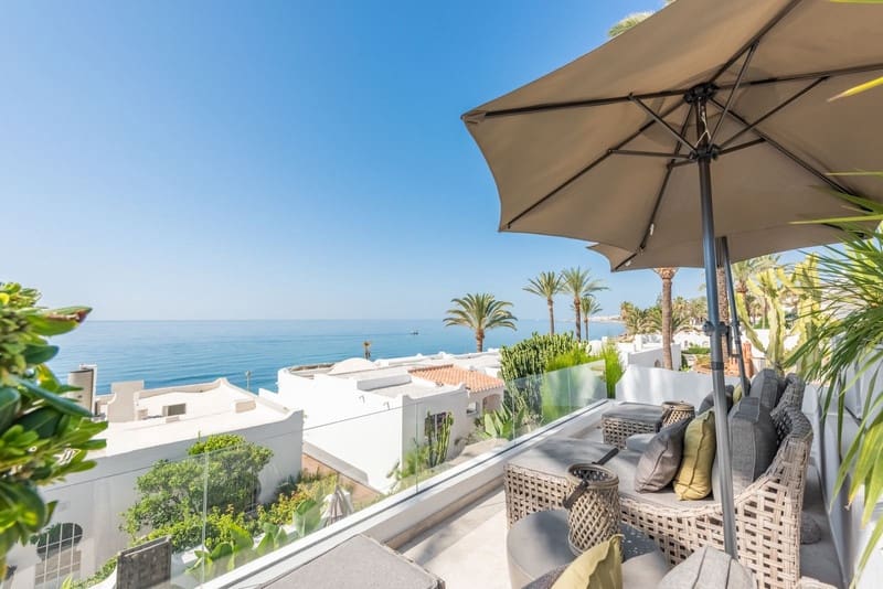 3 bedroom Townhouse for sale in Golden Mile with pool garage - € 3,500,000 (Ref: 8612398)