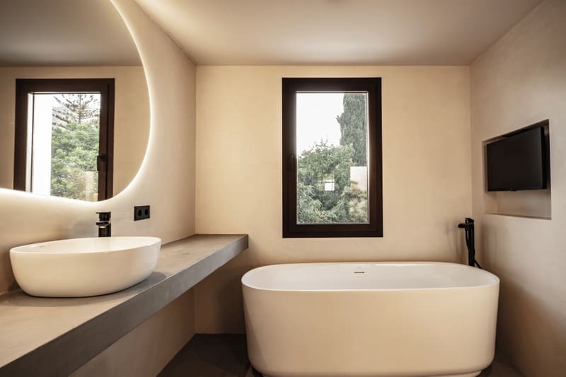 5 bedroom Villa for sale in Golden Mile with pool - € 5,870,000 (Ref: 8624871)