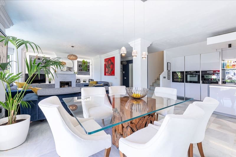 3 bedroom Villa for sale in Mijas with pool garage - € 1,295,000 (Ref: 8626587)