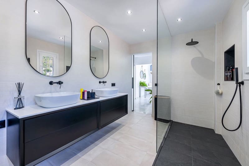 3 bedroom Villa for sale in Mijas with pool garage - € 1,295,000 (Ref: 8626587)