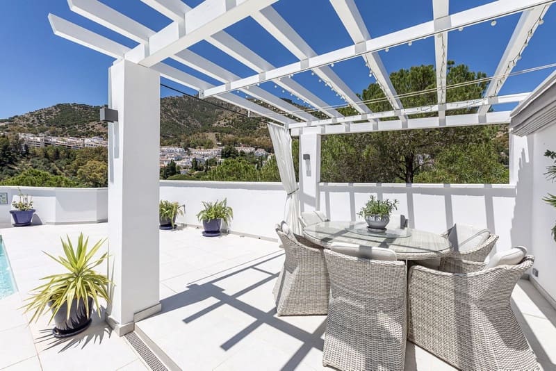 3 bedroom Villa for sale in Mijas with pool garage - € 1,295,000 (Ref: 8626587)