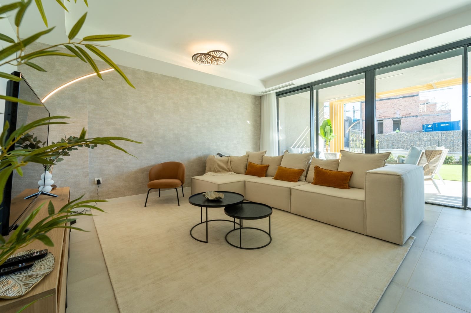 4 soveværelse Byhus til salg i El Chaparral med swimmingpool garage - € 759.000 (Ref: 8648139)