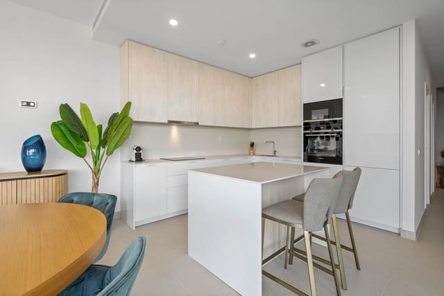 4 soverom Kjedet enebolig til salgs i Casares med svømmebasseng garasje - € 995 000 (Ref: 8652152)