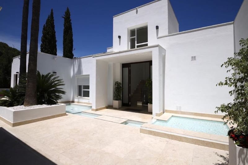 6 bedroom Villa for sale in Marbella with pool garage - € 4,500,000 (Ref: 8654776)