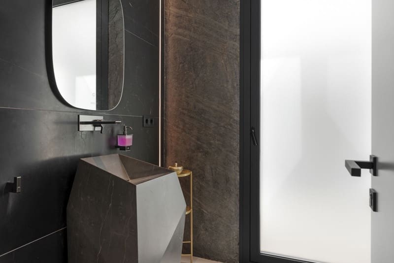 6 bedroom Villa for sale in El Paraiso with pool garage - € 6,200,000 (Ref: 8662193)