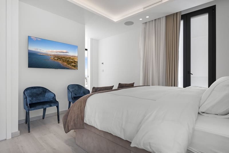 6 chambre Villa/Maison à vendre à El Paraiso avec piscine garage - 4 980 000 € (Ref: 8662193)