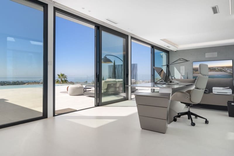 6 chambre Villa/Maison à vendre à El Paraiso avec piscine garage - 4 980 000 € (Ref: 8662193)