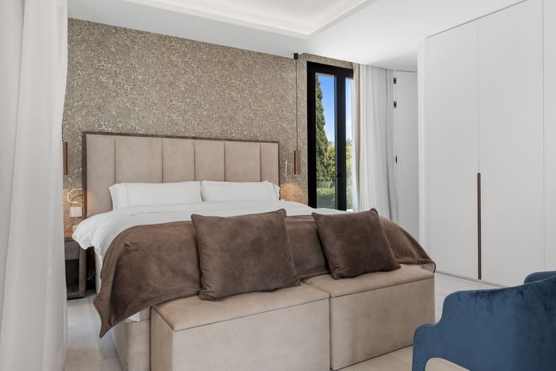 6 chambre Villa/Maison à vendre à El Paraiso avec piscine garage - 4 980 000 € (Ref: 8662193)