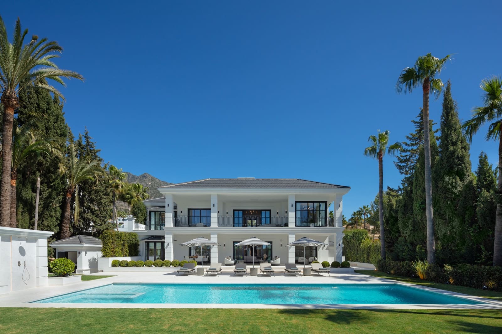 6 soverom Villa til salgs i Marbella med svømmebasseng garasje - € 14 500 000 (Ref: 8684668)