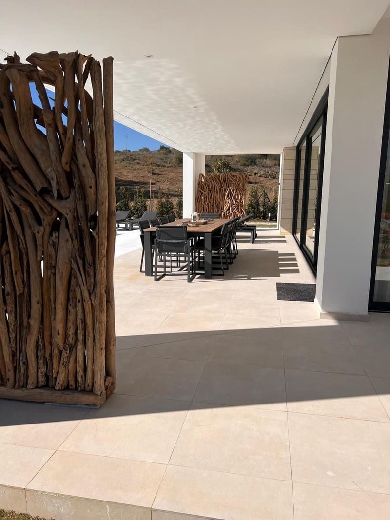 3 sovrum Villa till salu i Mijas Costa med pool garage - 2 425 000 € (Ref: 8691273)