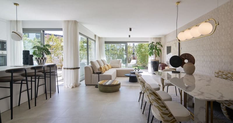 4 soveværelse Semi-Rækkehus til salg i El Chaparral med swimmingpool garage - € 1.069.000 (Ref: 8691276)