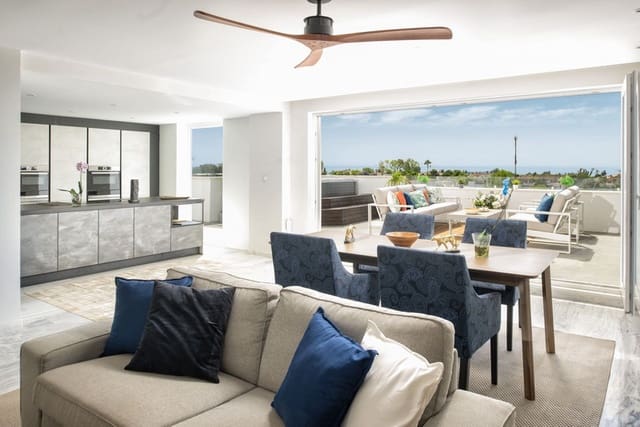 3 soveværelse Penthouse til salg i Nueva Andalucia, Marbella med swimmingpool garage - € 1.095.000 (Ref: 8727502)