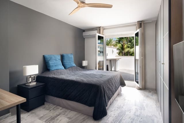 3 soveværelse Penthouse til salg i Nueva Andalucia, Marbella med swimmingpool garage - € 1.095.000 (Ref: 8727502)