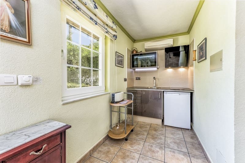 6 soveværelse Villa til salg i Benalmadena Costa med swimmingpool garage - € 1.490.000 (Ref: 8727503)