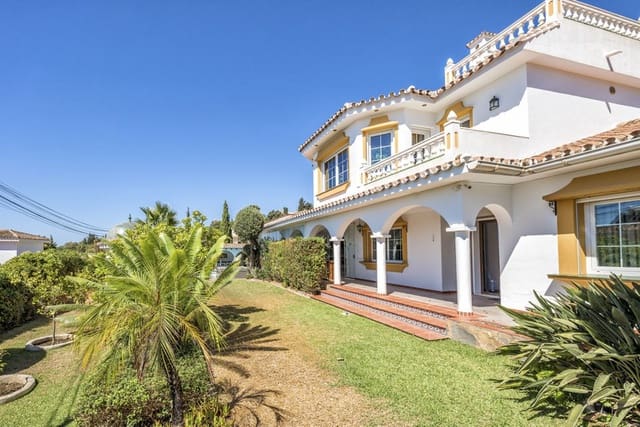 6 chambre Villa/Maison à vendre à Benalmadena Costa, Benalmádena avec piscine garage - 1 390 000 € (Ref: 8727503)