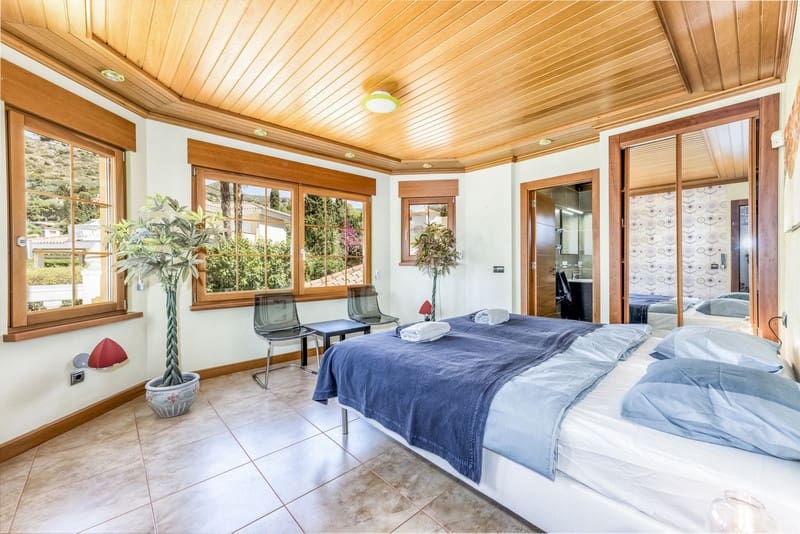 6 makuuhuone Huvila myytävänä paikassa Benalmadena Costa mukana uima-altaan 
autotalli - 1 390 000 € (Ref: 8727503)