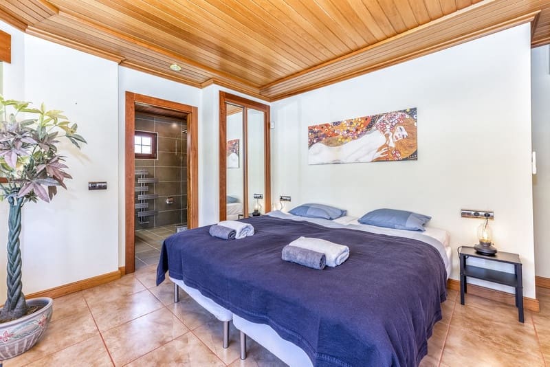 6 makuuhuone Huvila myytävänä paikassa Benalmadena Costa mukana uima-altaan 
autotalli - 1 390 000 € (Ref: 8727503)