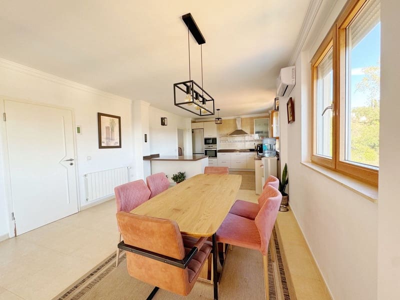 8 bedroom Villa for sale in Marbella with pool garage - € 1,450,000 (Ref: 8727505)