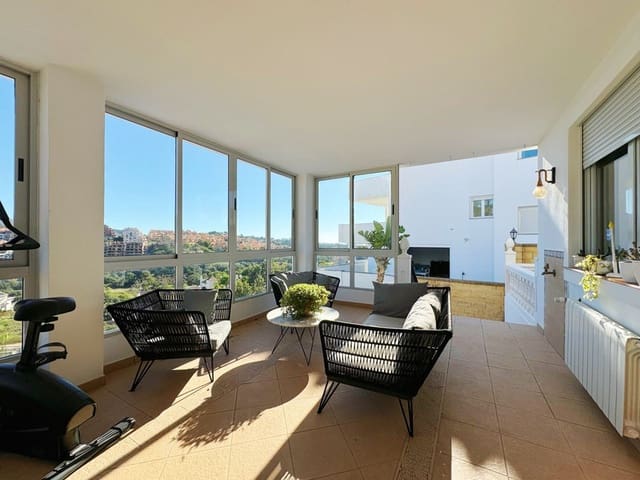 8 sovrum Villa till salu i Marbella med pool garage - 1 450 000 € (Ref: 8727505)