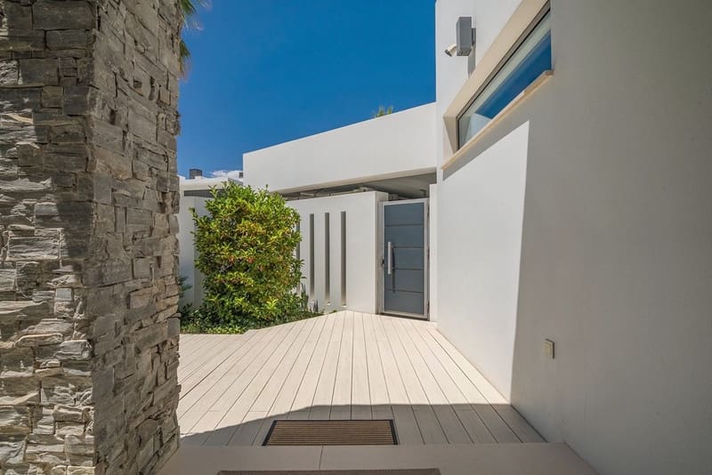 5 Zimmer Villa zu verkaufen in Golden Mile mit Pool Garage - 7.995.000 € (Ref: 8729262)