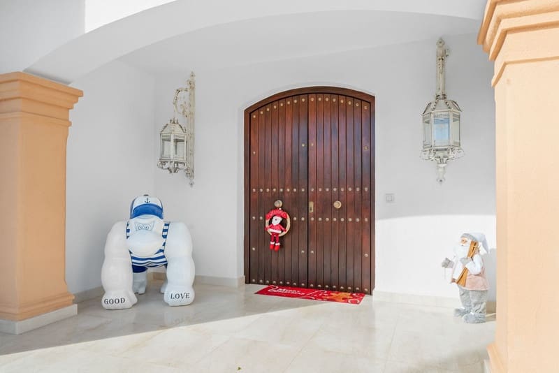 6 soverom Villa til salgs i Guadalmina med svømmebasseng garasje - € 3 250 000 (Ref: 8729264)