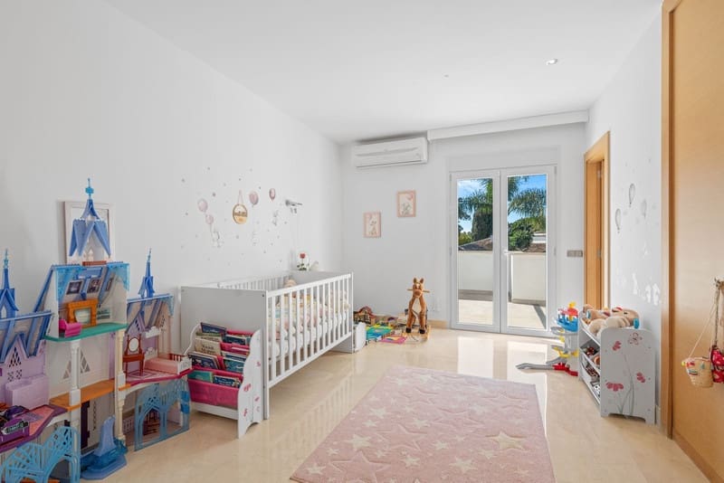 6 soverom Villa til salgs i Guadalmina med svømmebasseng garasje - € 3 250 000 (Ref: 8729264)