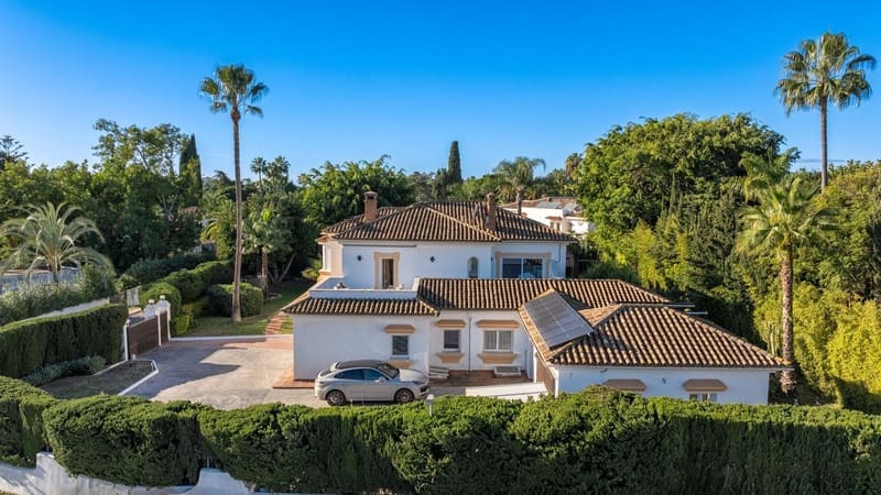 6 soverom Villa til salgs i Guadalmina med svømmebasseng garasje - € 3 250 000 (Ref: 8729264)