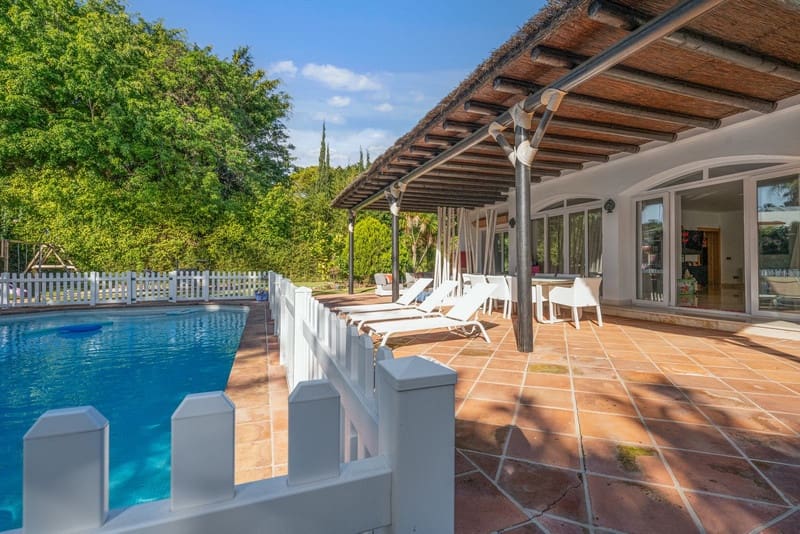 6 soverom Villa til salgs i Guadalmina med svømmebasseng garasje - € 3 250 000 (Ref: 8729264)